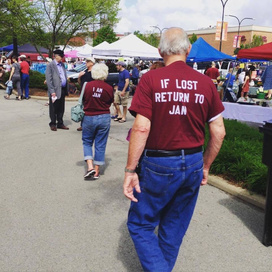 Description: http://static.boredpanda.com/blog/wp-content/uploads/2015/05/old-couples-having-fun-1__880.jpg